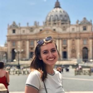 Meet your Posher, Emily